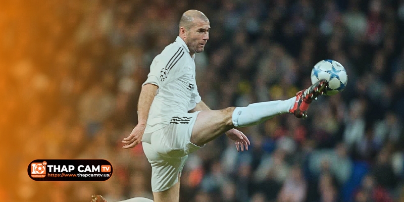 Su-nghiep-cau-thu-Zidane